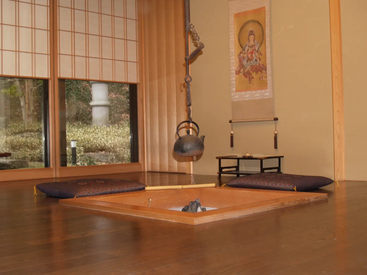 常拈寺 待合室 囲炉裏