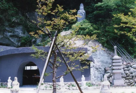 季節ごとの納骨堂